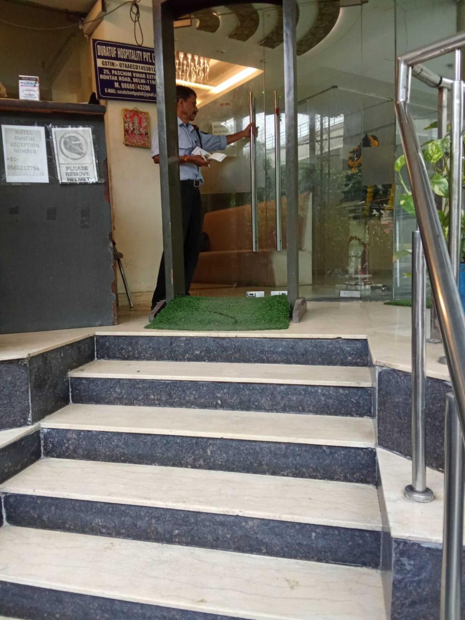 Paschim Vihar Hotel Deli Exterior foto
